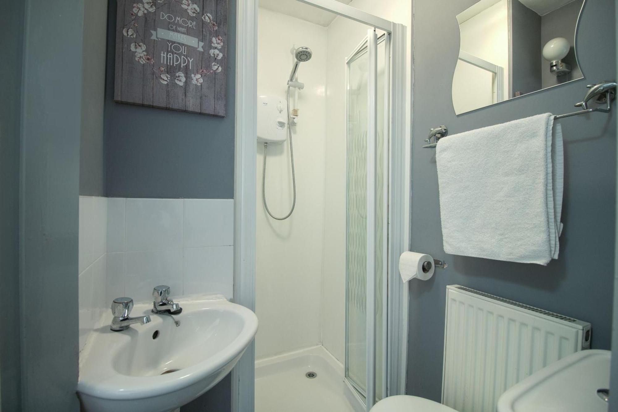 סקאנת'ורפ Oyo Hotel Clamart מראה חיצוני תמונה